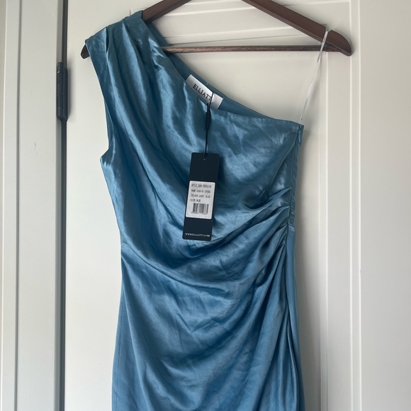 $248 Elliatt Revolve Cassini Midi Dress in Blue One Shoulder Gown Size XS - Picture 7 of 7